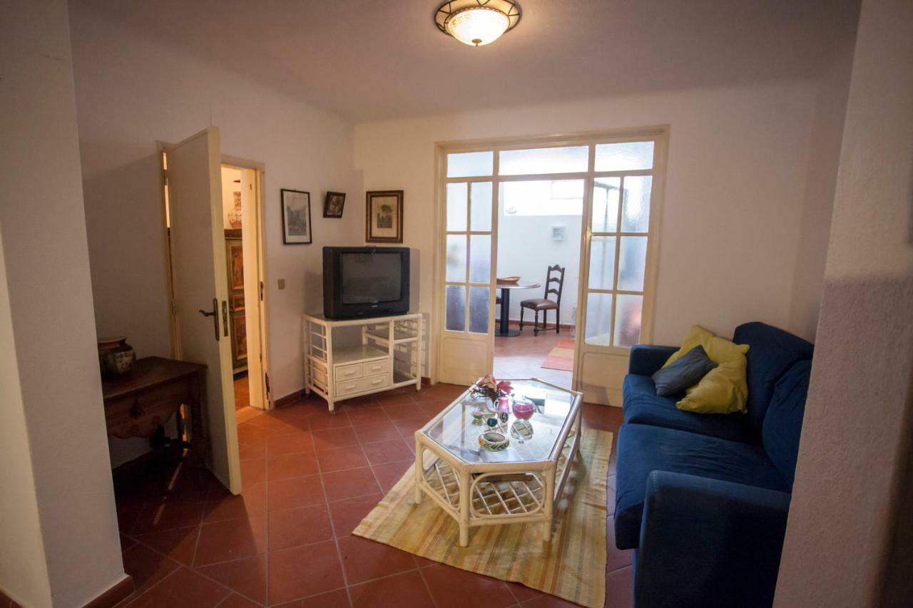 Casa Dos Limoeiros Apartment *